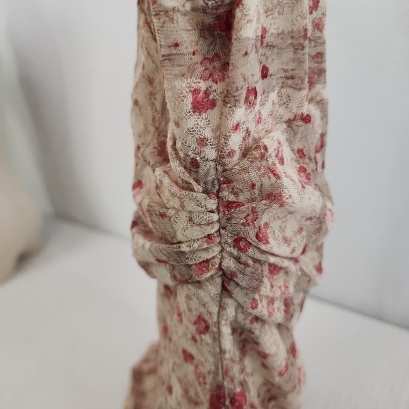 Hem & Thread Floral Dress Sleeveless Beige Red Dress Ruched Details - Picture 8 of 8
